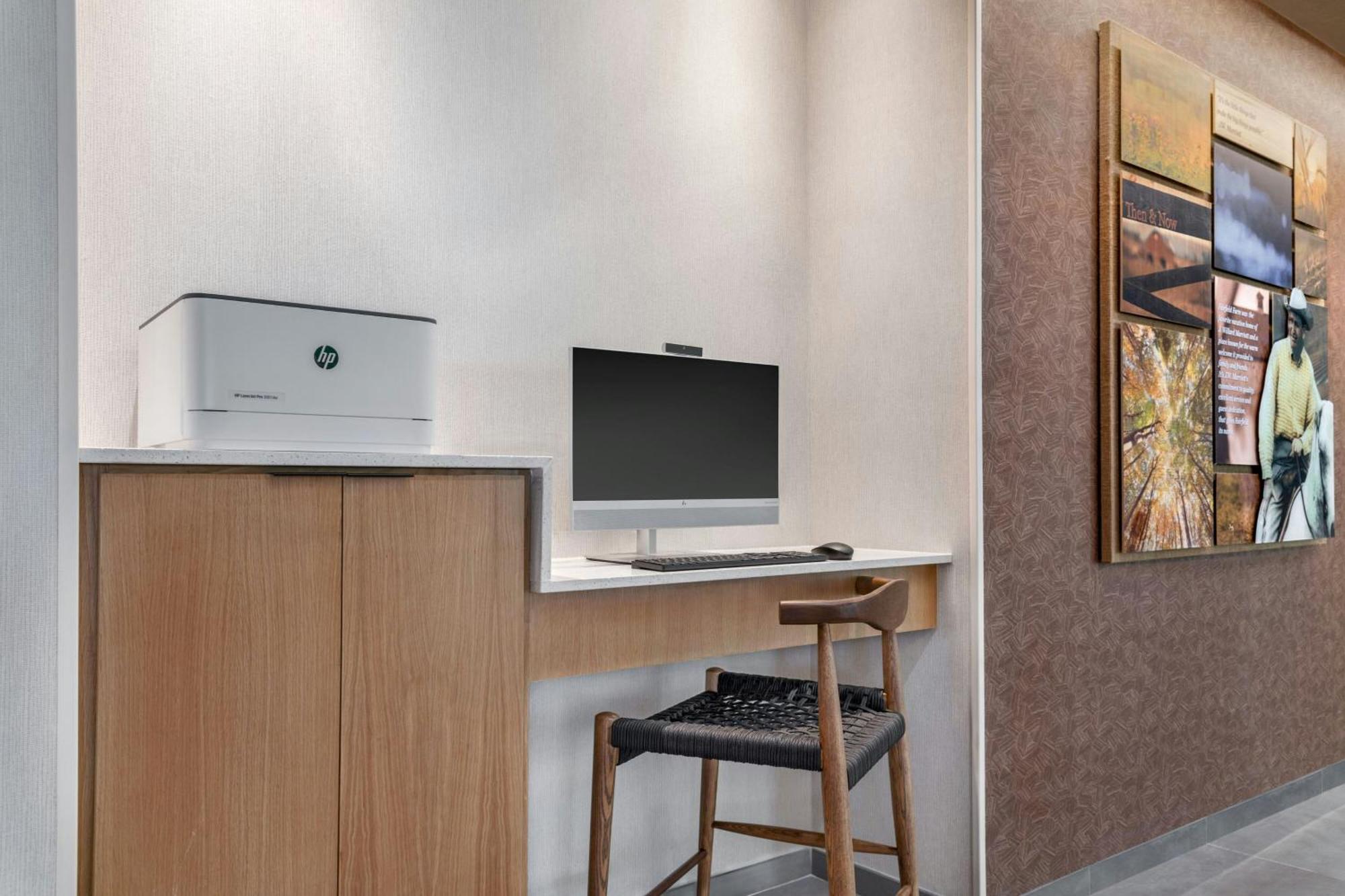 Fairfield By Marriott Inn & Suites Kansas City At The Legends Exterior foto