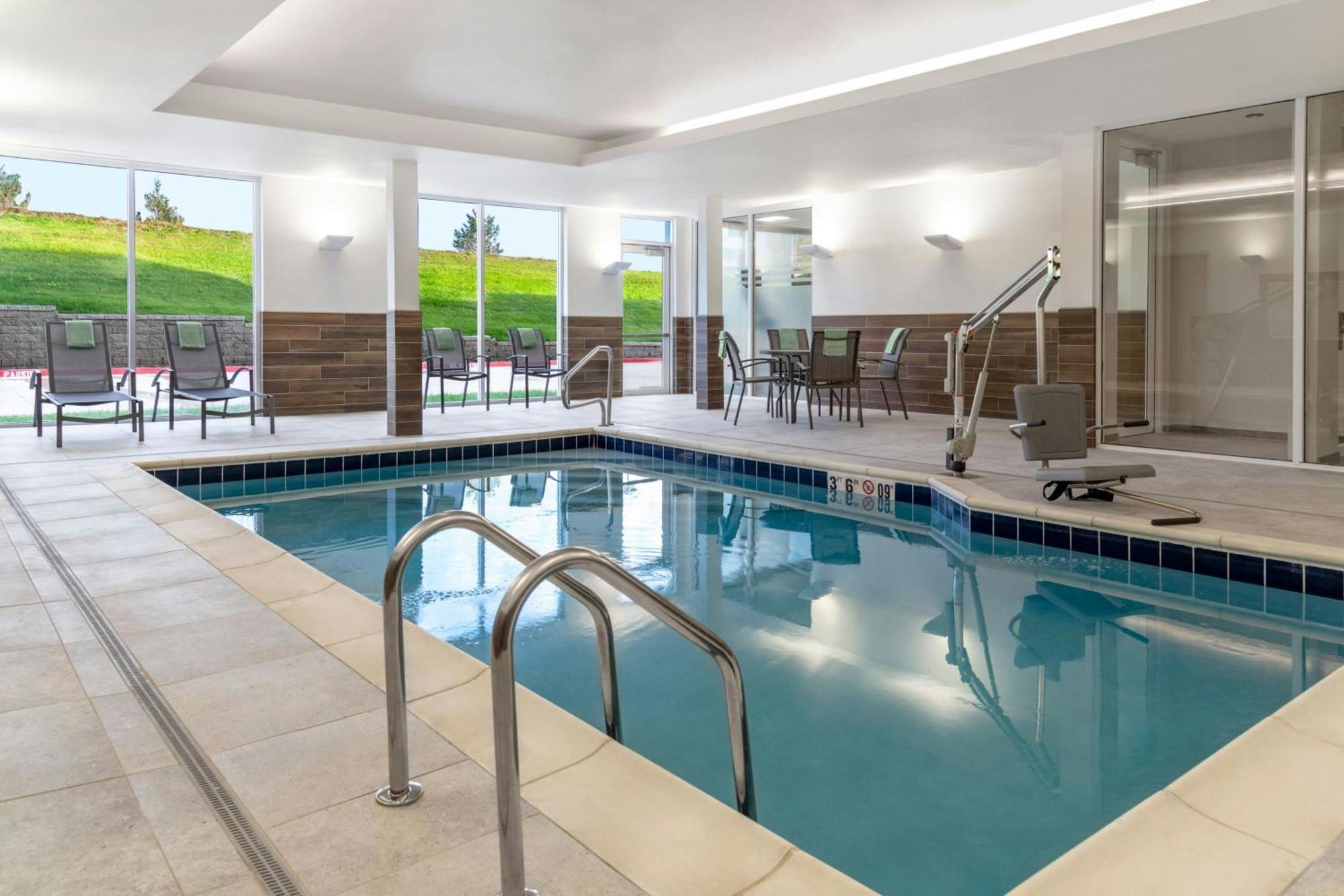 Fairfield By Marriott Inn & Suites Kansas City At The Legends Exterior foto